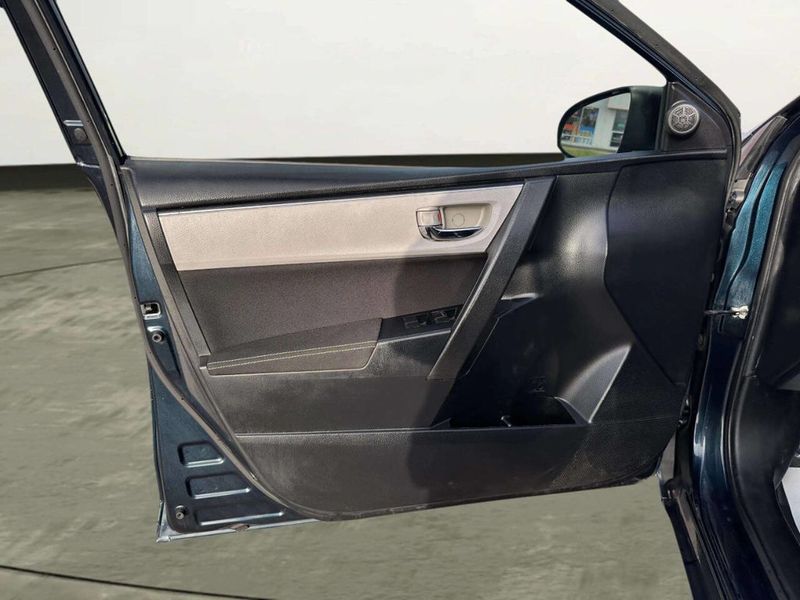 2019 Toyota Corolla LE CVT - 23014705 - 9