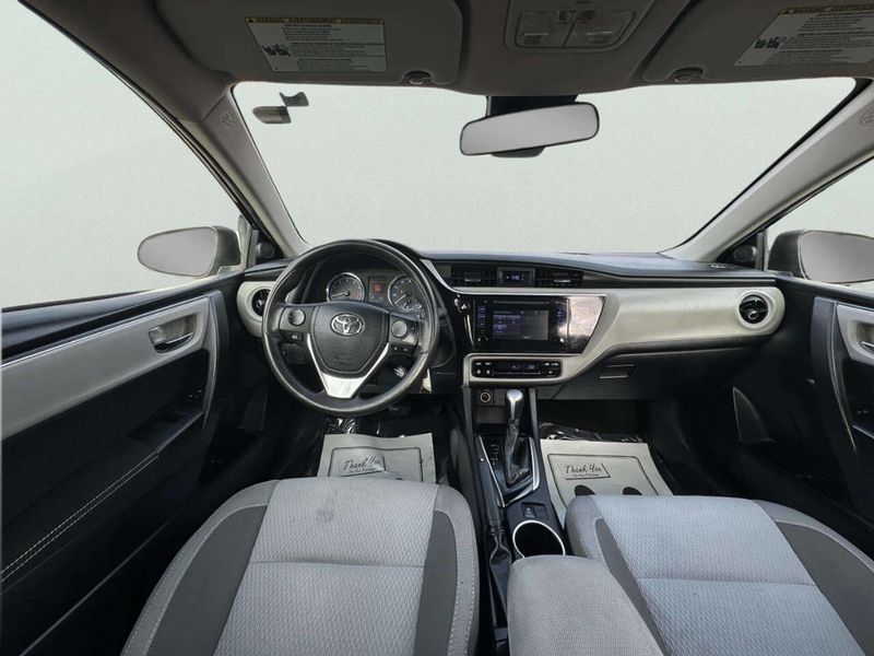 2019 Toyota Corolla LE CVT - 23014705 - 17