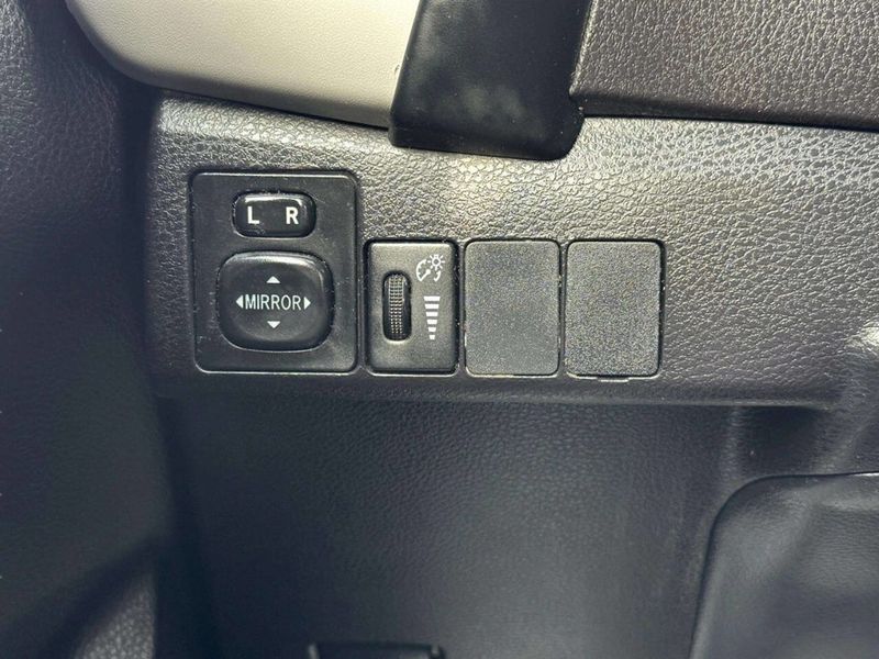 2019 Toyota Corolla LE CVT - 23014705 - 31