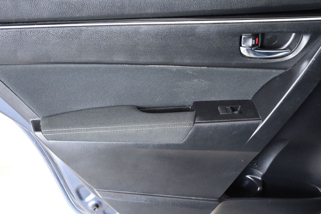 2019 Toyota Corolla LE CVT - 23011547 - 17