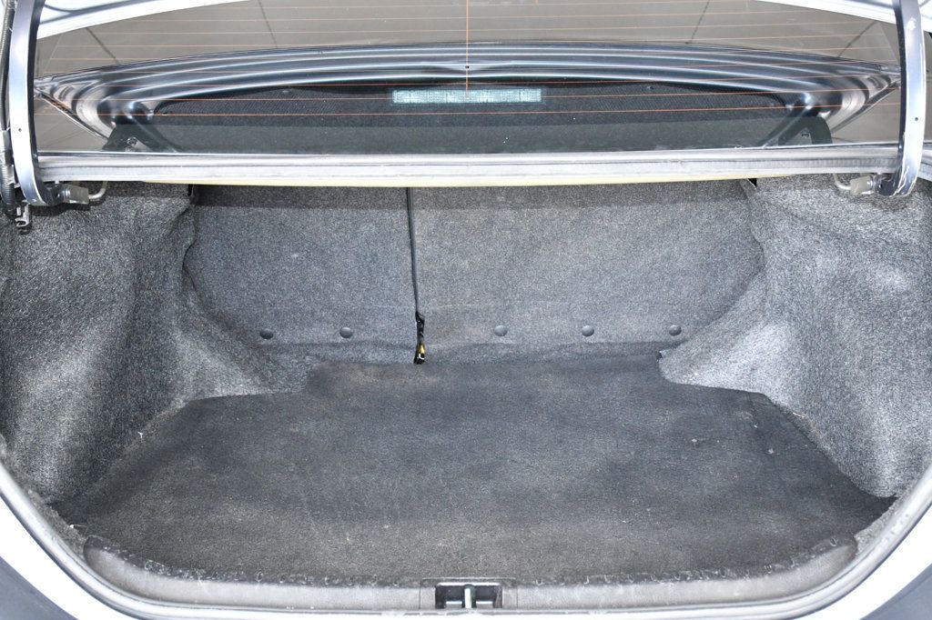 2019 Toyota Corolla LE CVT - 23011547 - 19