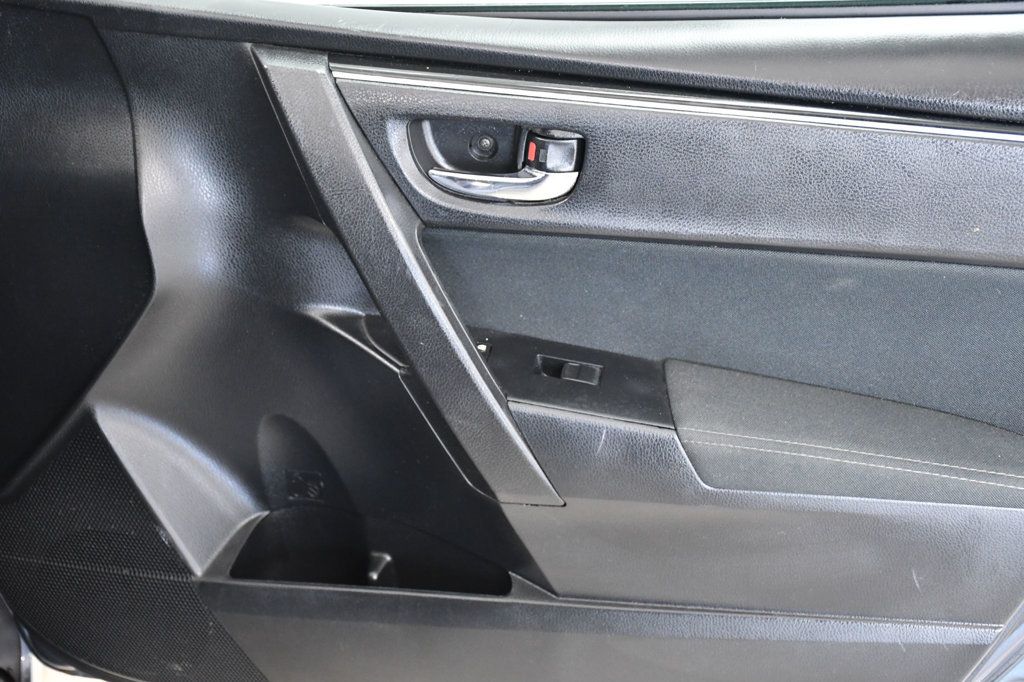 2019 Toyota Corolla LE CVT - 23011547 - 24