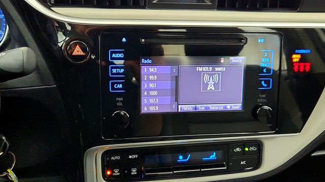 2019 Toyota Corolla LE CVT - 23008089 - 17