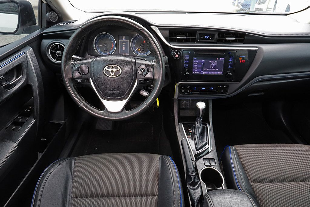2019 Toyota Corolla L photo 13