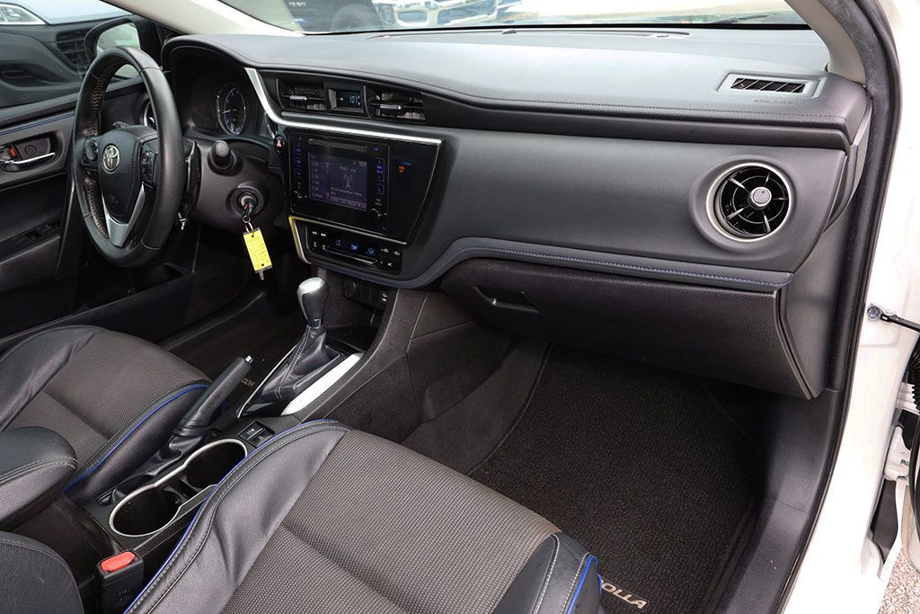 2019 Toyota Corolla L photo 15