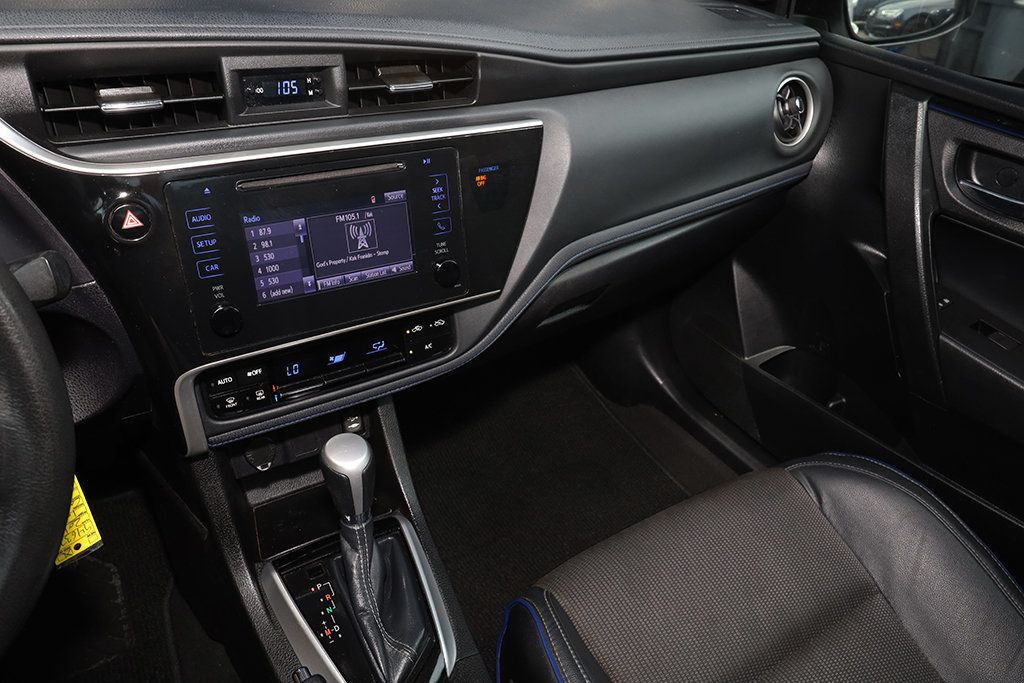 2019 Toyota Corolla L photo 16