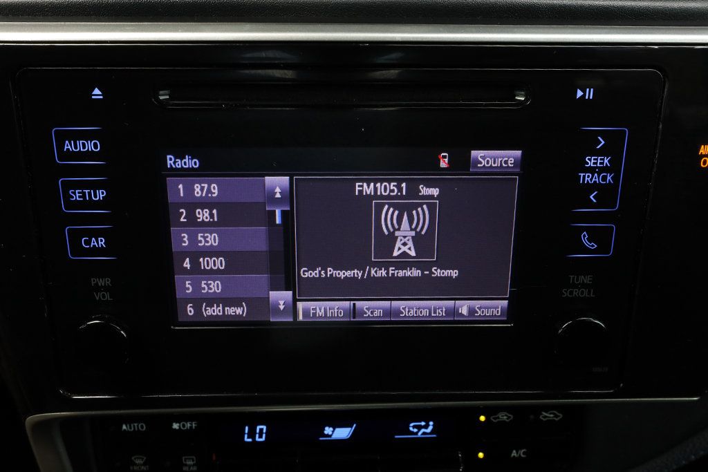 2019 Toyota Corolla L photo 17