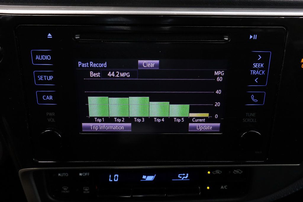 2019 Toyota Corolla L photo 20