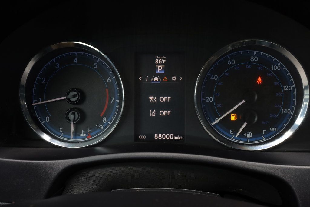 2019 Toyota Corolla L photo 23