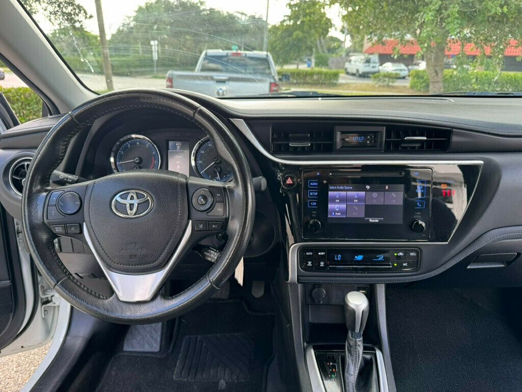 2019 Toyota Corolla SE CVT - 22936756 - 4