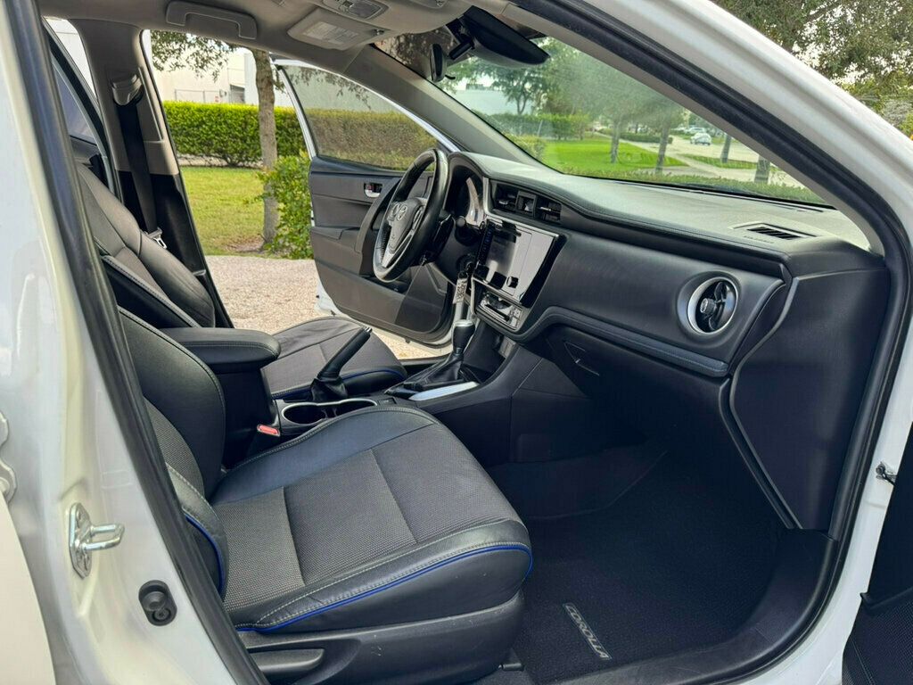2019 Toyota Corolla SE CVT - 22936756 - 8
