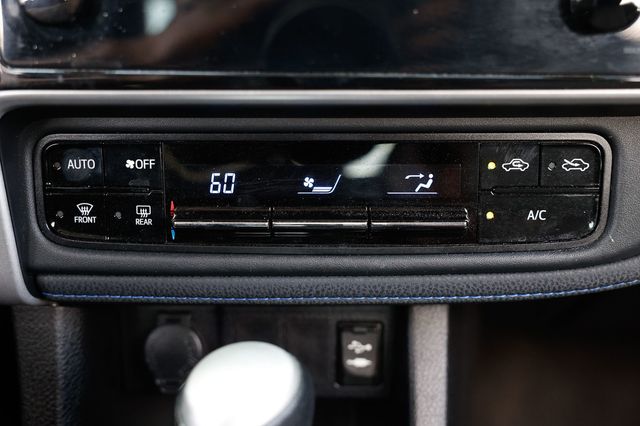 2019 Toyota Corolla SE CVT - 23078295 - 32