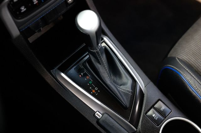 2019 Toyota Corolla SE CVT - 23078295 - 38