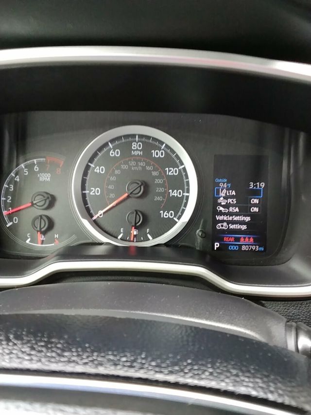 2019 Toyota Corolla Hatchback SE CVT - 23032691 - 10