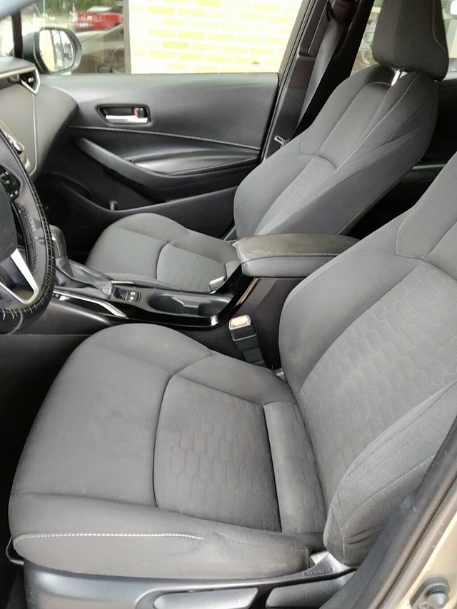2019 Toyota Corolla Hatchback SE CVT - 23032691 - 6
