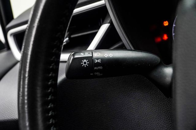 2019 Toyota Corolla Hatchback SE CVT - 23040175 - 32