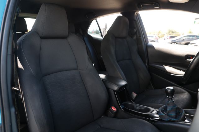 2019 Toyota Corolla Hatchback SE Manual - 23067252 - 18