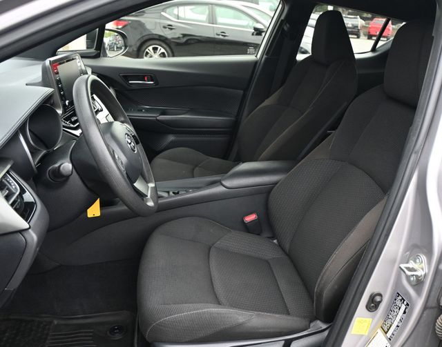 2019 Toyota C-HR LE - 23016534 - 12