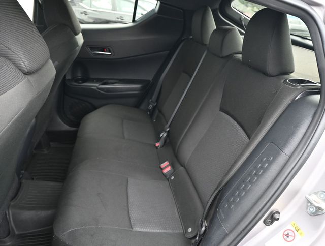 2019 Toyota C-HR LE - 23016534 - 13