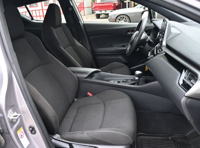 2019 Toyota C-HR LE - 23016534 - 14