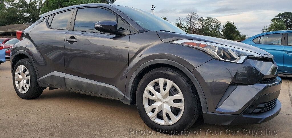 2019 Toyota C-HR LE - 22936847 - 9