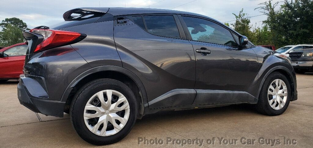 2019 Toyota C-HR LE - 22936847 - 12