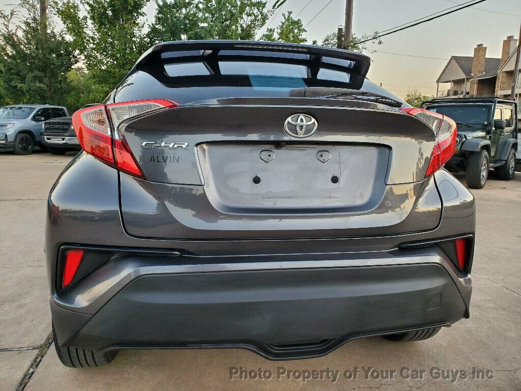 2019 Toyota C-HR LE - 22936847 - 17