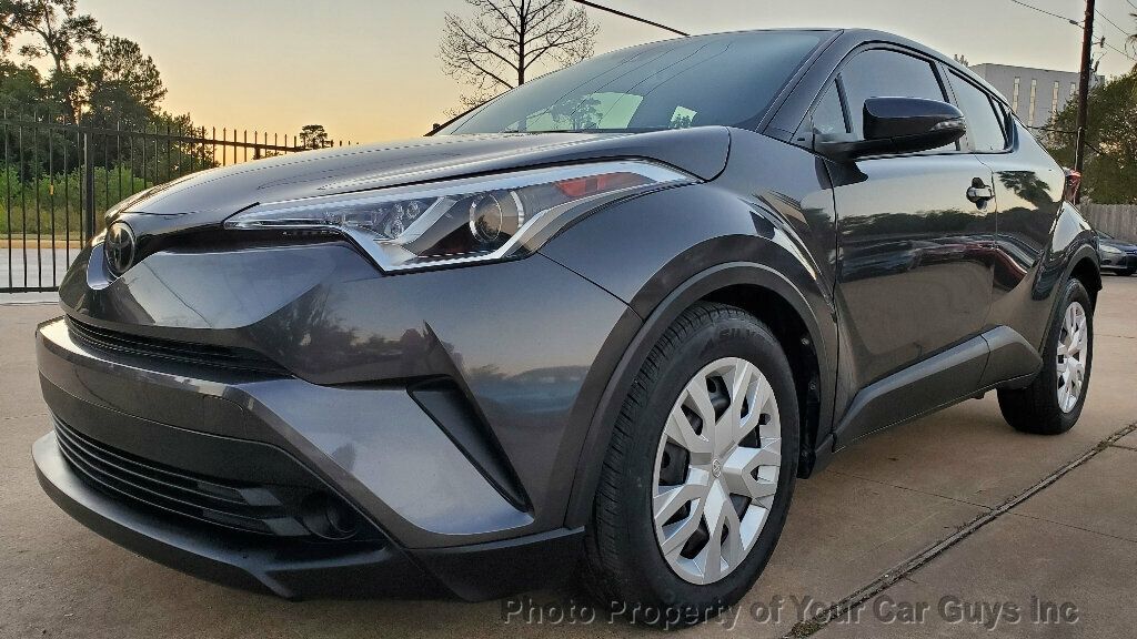 2019 Toyota C-HR LE - 22936847 - 1