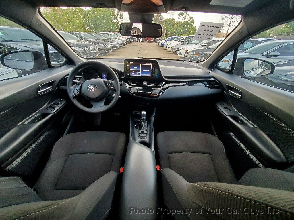2019 Toyota C-HR LE - 22936847 - 23