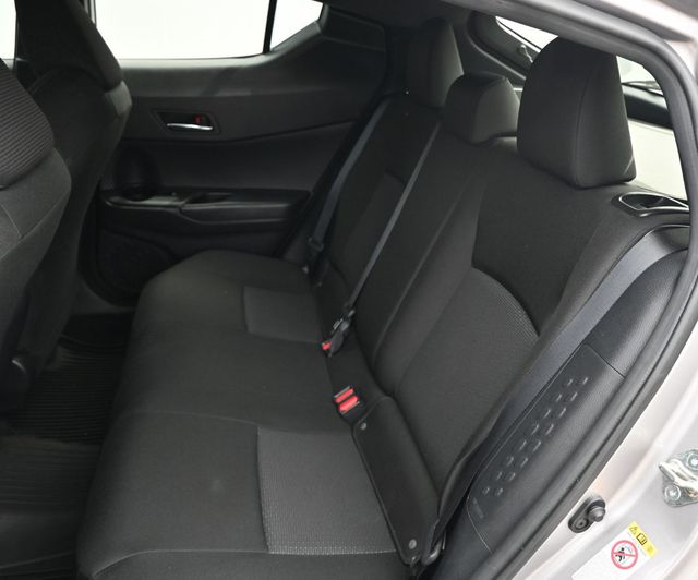 2019 Toyota C-HR LE FWD - 23039690 - 13