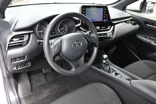 2019 Toyota C-HR LE FWD - 23039690 - 6