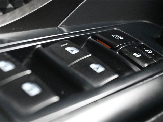 2019 Toyota C-HR LE FWD - 22968060 - 27