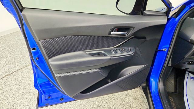 2019 Toyota C-HR LE FWD - 23016226 - 9