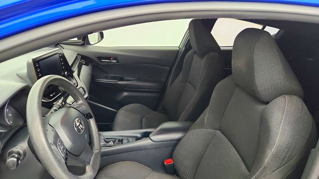 2019 Toyota C-HR LE FWD - 23016226 - 16