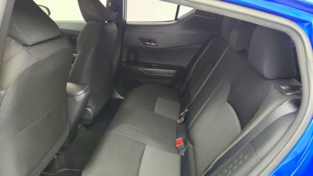 2019 Toyota C-HR LE FWD - 23016226 - 17
