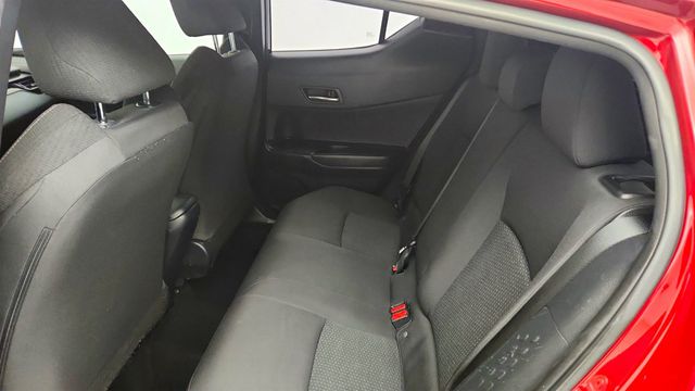2019 Toyota C-HR LE FWD - 23022905 - 18