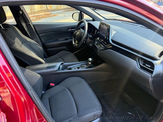 2019 Toyota C-HR XLE FWD - 22944778 - 15