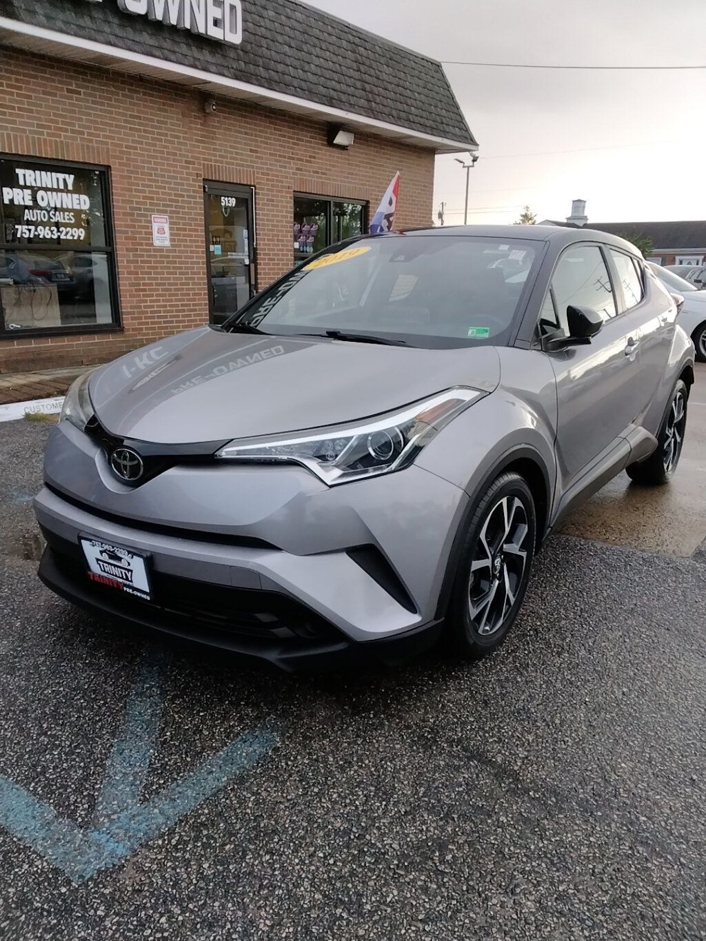 2019 Toyota C-HR XLE FWD - 22915234 | Video 1