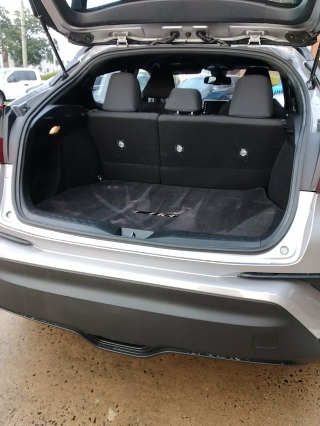 2019 Toyota C-HR XLE FWD - 22915234 - 25