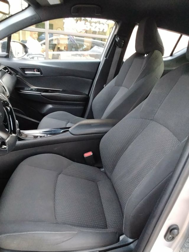 2019 Toyota C-HR XLE FWD - 22915234 - 6