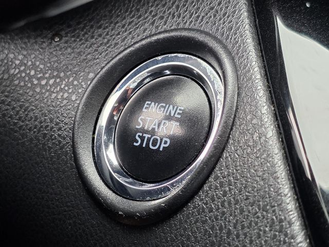 2019 Toyota C-HR XLE FWD - 23033607 - 14