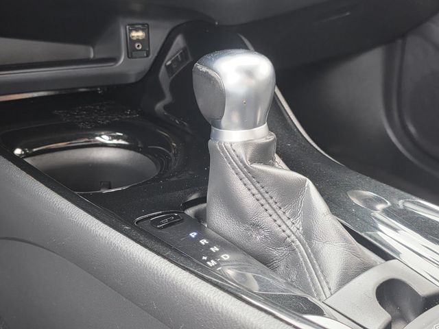 2019 Toyota C-HR XLE FWD - 23033607 - 17