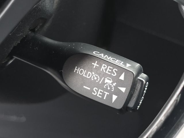 2019 Toyota C-HR XLE FWD - 23033607 - 21
