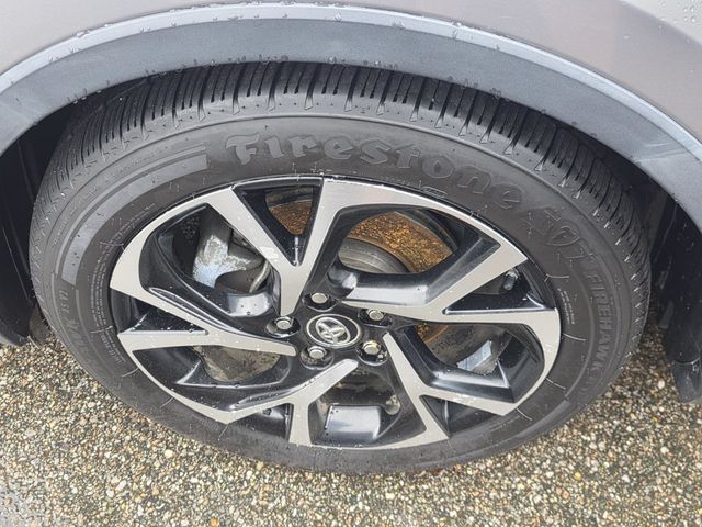 2019 Toyota C-HR XLE FWD - 23033607 - 28