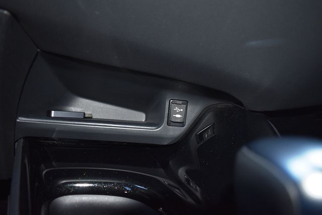 2019 Toyota C-HR XLE FWD - 23057665 - 13