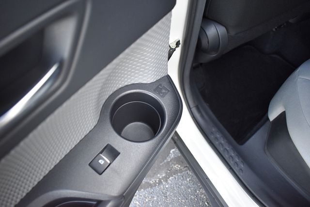 2019 Toyota C-HR XLE FWD - 23057665 - 26