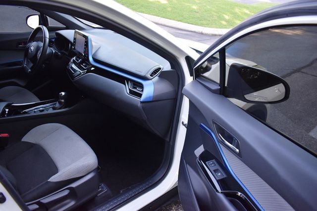 2019 Toyota C-HR XLE FWD - 23057665 - 29