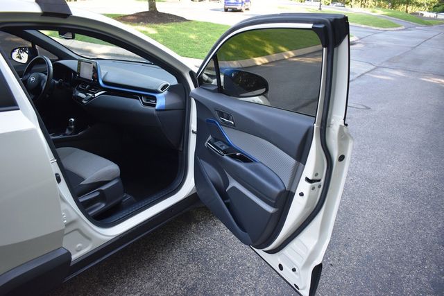 2019 Toyota C-HR XLE FWD - 23057665 - 33