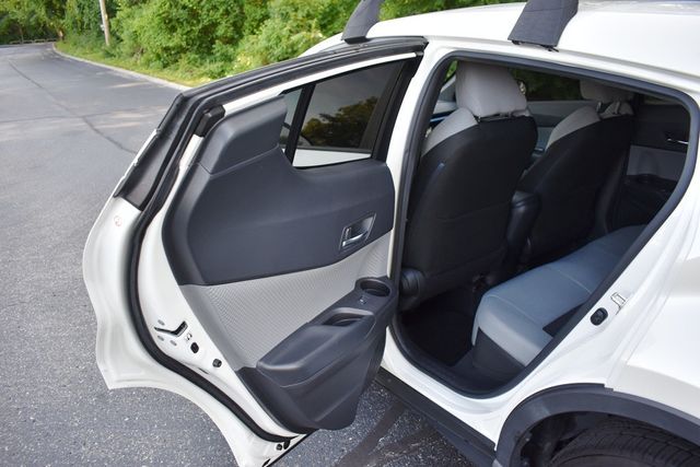 2019 Toyota C-HR XLE FWD - 23057665 - 34