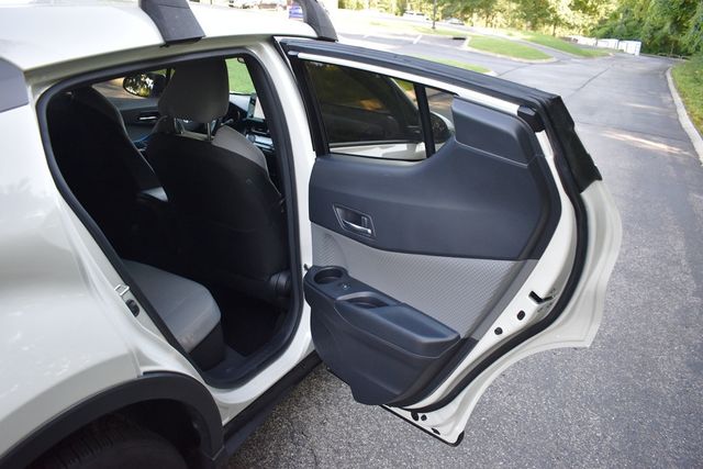 2019 Toyota C-HR XLE FWD - 23057665 - 35